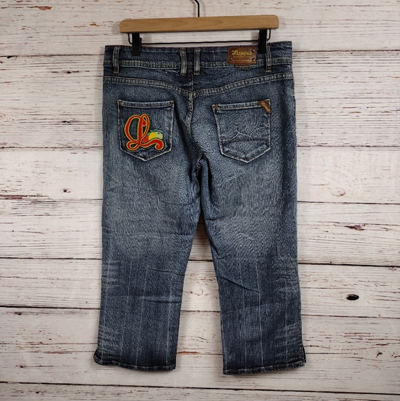 Luxirie Cropped Length Jeans - Picture 4 of 9